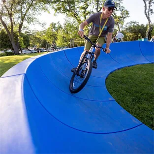 Hyper boost modular pump track